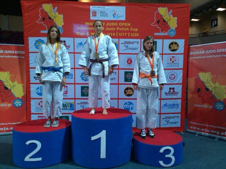 Medale judoków na turniejach w Aradzie i Warszawie