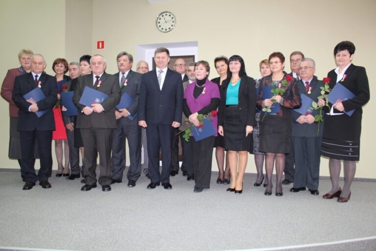 Medale za Długoletnią Służbę dla pracowników Starostwa Powiatowego w Jaśle