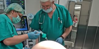 Spektakularny sukces ginekologów. 70-letniej kobiecie usunęli 30-kilogramowy guz jajnika