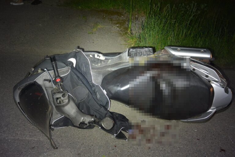 Wypadek z udziałem motocyklisty w Cieklinie