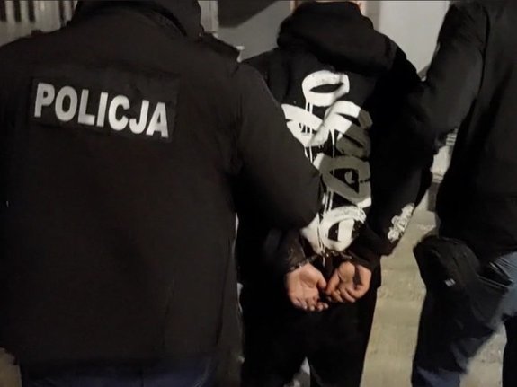 Policjanci zatrzymali 20-latka w związku z zabójstwem w Sławęcinie