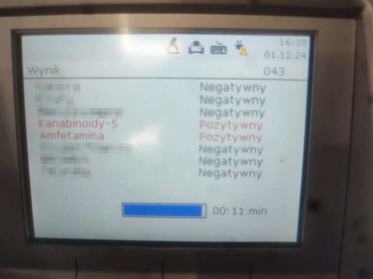 Driftował mercedesem bez prawa jazdy, za to z promilami w organizmie