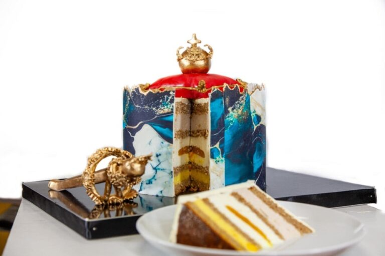 Laury dla uczennic Zespołu Szkół Usługowych i Spożywczych w Jaśle. Podczas Mistrzostw Polski Uczniów Cukierniczych Expo Sweet 2025 zajęły drugie i trzecie miejsce!