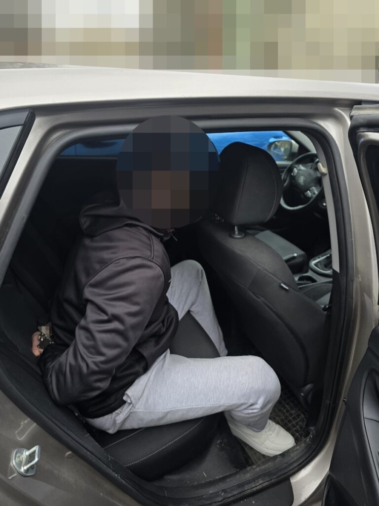 Dwóch mężczyzn zatrzymanych w związku z oszustwem „na policjanta i prokuratora”