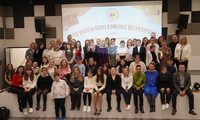 XVII Wojewódzki Konkurs Recytatorski Szkół Specjalnych. Przewodnie hasło tegorocznej edycji konkursu brzmiało: „W świecie odkryć i wynalazków”