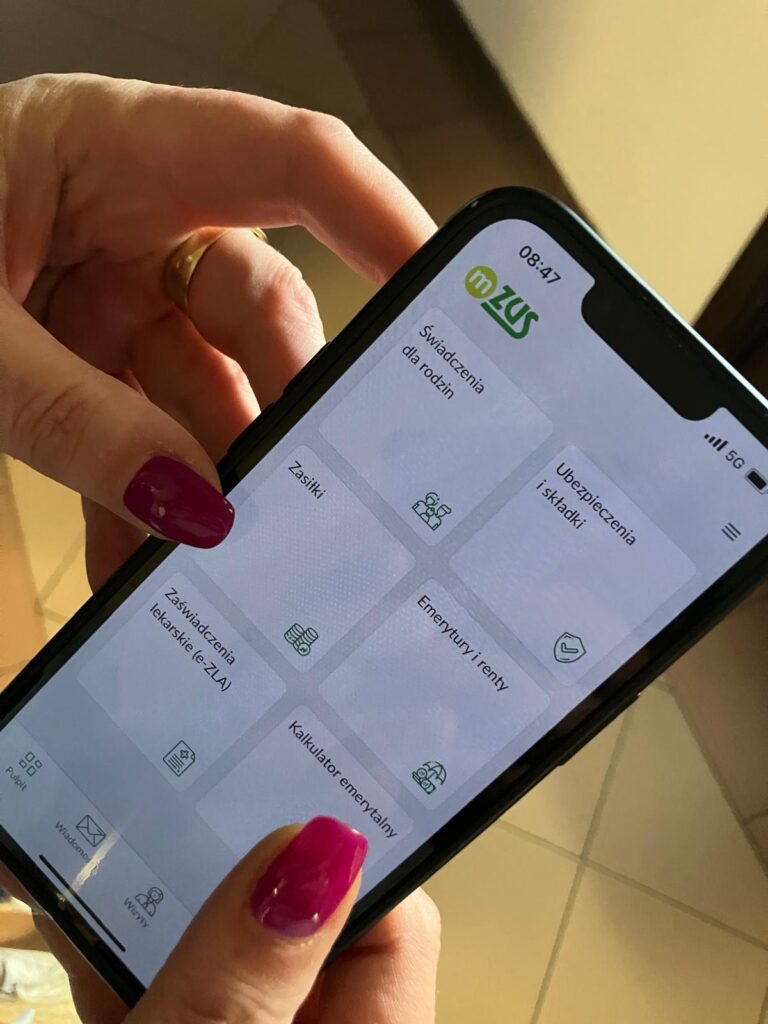 Termin złożenia wniosku o 800 plus ma znaczenie. Ruszył nowy okres świadczeniowy