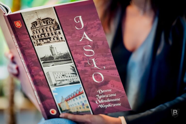 „Jasło dawne – zniszczone – odbudowane – współczesne” – Drugie wydanie albumu, opowieści o mieście, którego miało nie być