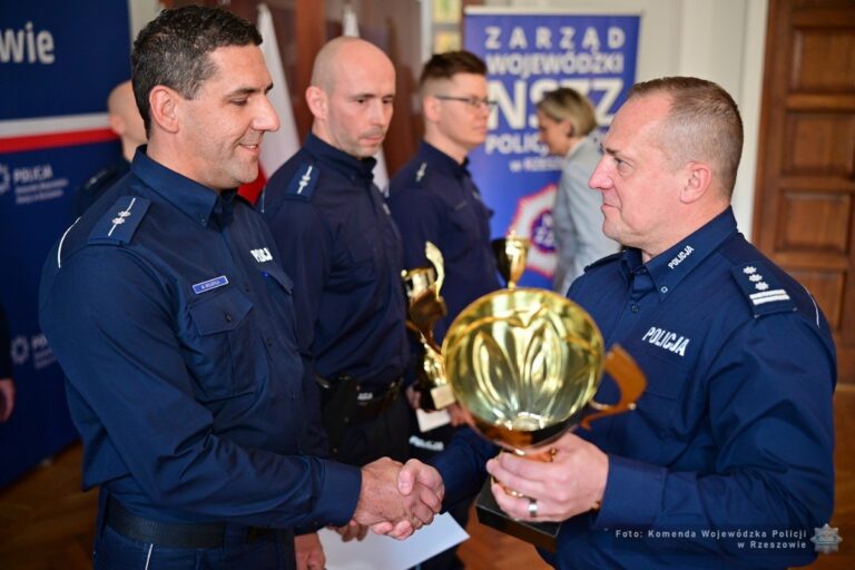 Asp. Marcin Wojdyła z jasielskiej komendy najlepszym oskarżycielem publicznym na Podkarpaciu