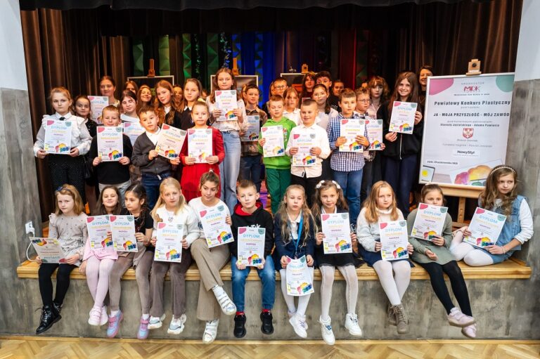 V Powiatowy Konkurs Plastyczny JA – MOJA PRZYSZŁOŚĆ – MÓJ ZAWÓD. Nagrody rozdane