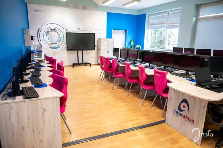 Kolejne pracownie dydaktyczne w jasielskich szkołach podstawowych z nowoczesnym wyposażeniem