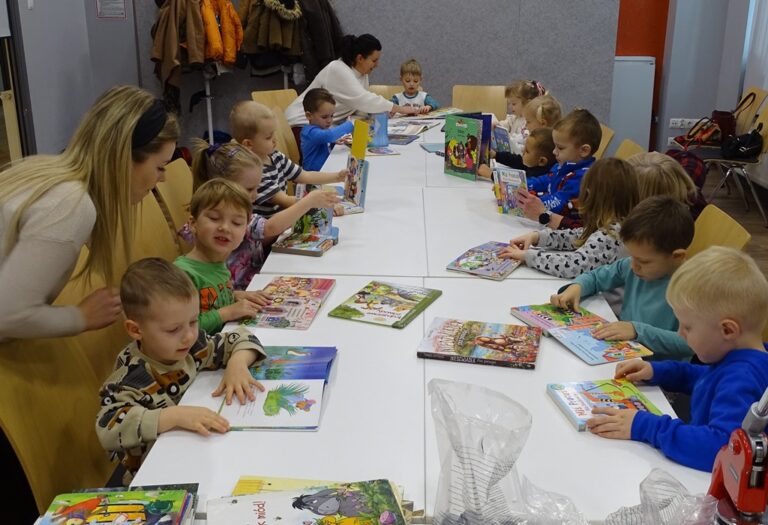 Misiowe święto w Miejskiej Bibliotece Publicznej w Jaśle