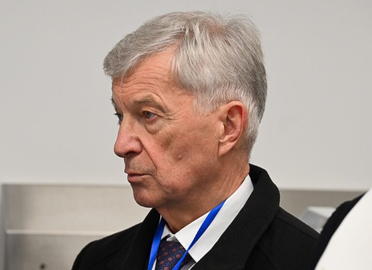 Szpital rządzony strachem. O metodach dyrektora i odpowiedzialności tych, którzy dali mu władzę