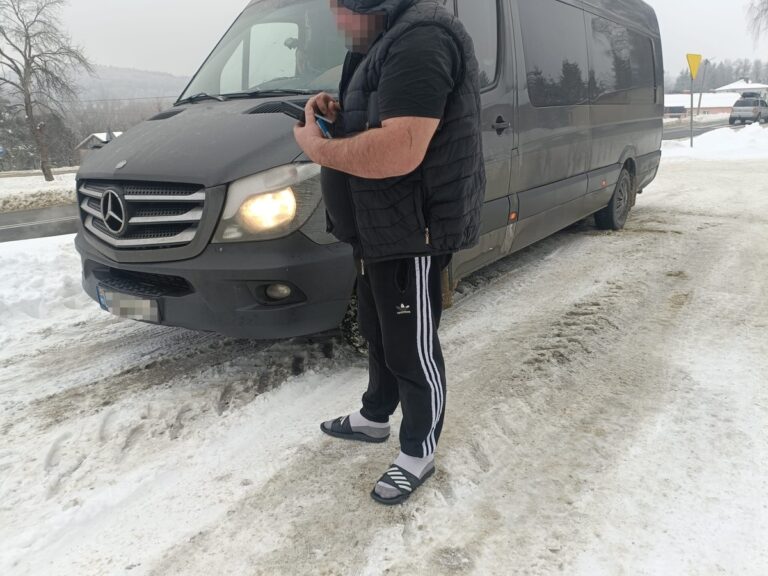 Przewozili za dużą liczbę pasażerów – stracili prawa jazdy