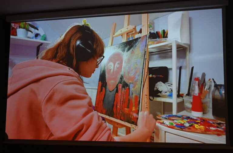 13-letnia artystka z Jasła zachwyca. Zosia Nachman bohaterką Klubu Ludzi z Pasją