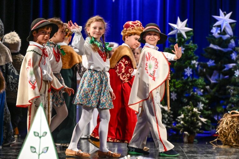 Dzień Babci i Dziadka w Przedszkolu Miejskim nr 3 w Jaśle „Spotkanie Pokoleń”