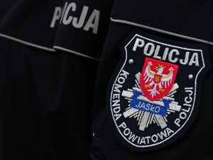 Zadzwonił na numer alarmowy twierdząc, że udusił swoją partnerkę