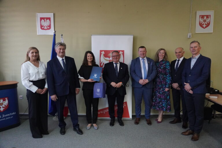 Nominacja na dyrektora MDK w Jaśle wręczona!
