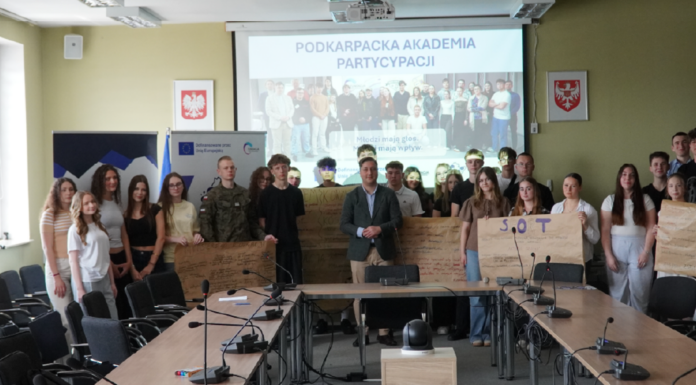 Młodzi rozmawiali o przyszłości regionu. Za nami spotkanie Podkarpackiej Akademii